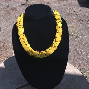 NWT ZARA Woman Accessories yellow  NECKLACE